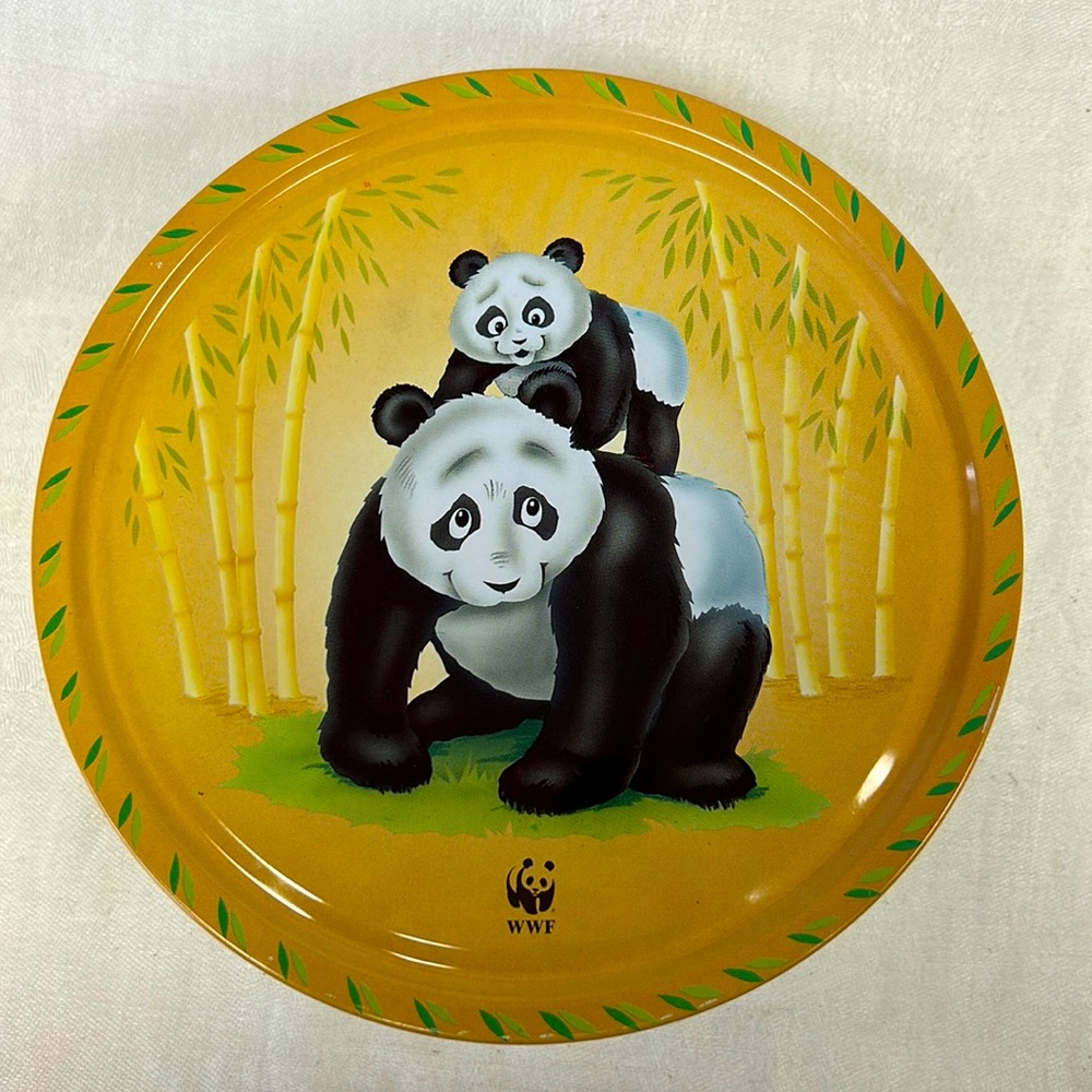 Vintage 1986 WWF “ World Wildlife Fund “  Panda cookie tin